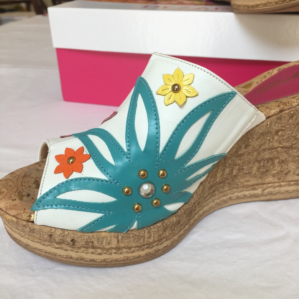 💐Dezario “Frida” White Floral Decorative Mule EUC - Picture 4 of 9